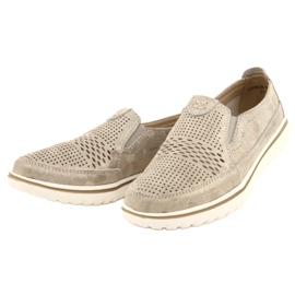 Pohodlná sportovní obuv na platformě Jezzi 20PB08-1653 béžový zlatý 3 Pohodlná sportovní obuv na platformě Jezzi 20PB08-1653 béžový zlatý 3