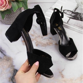 Černé sandály na sloupku Vinceza W JAN96B černá 1