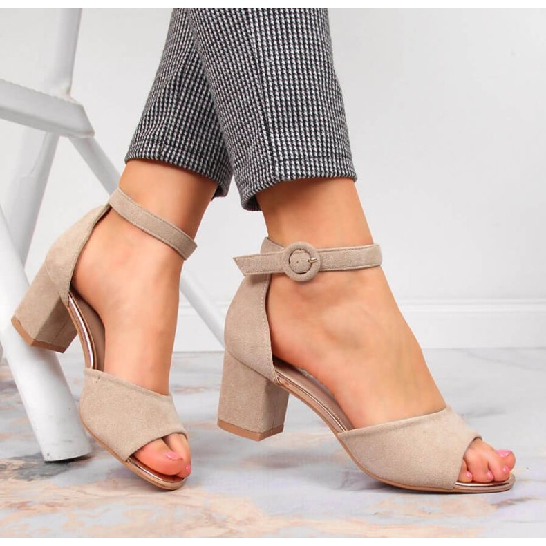 Sandály na béžovém sloupku Vinceza W JAN96D béžový 2