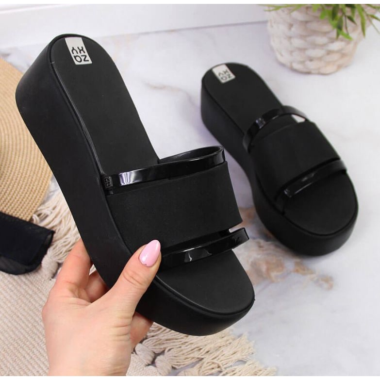 Gumové pantofle na platformě Zaxy W INT1708B černé černá 1