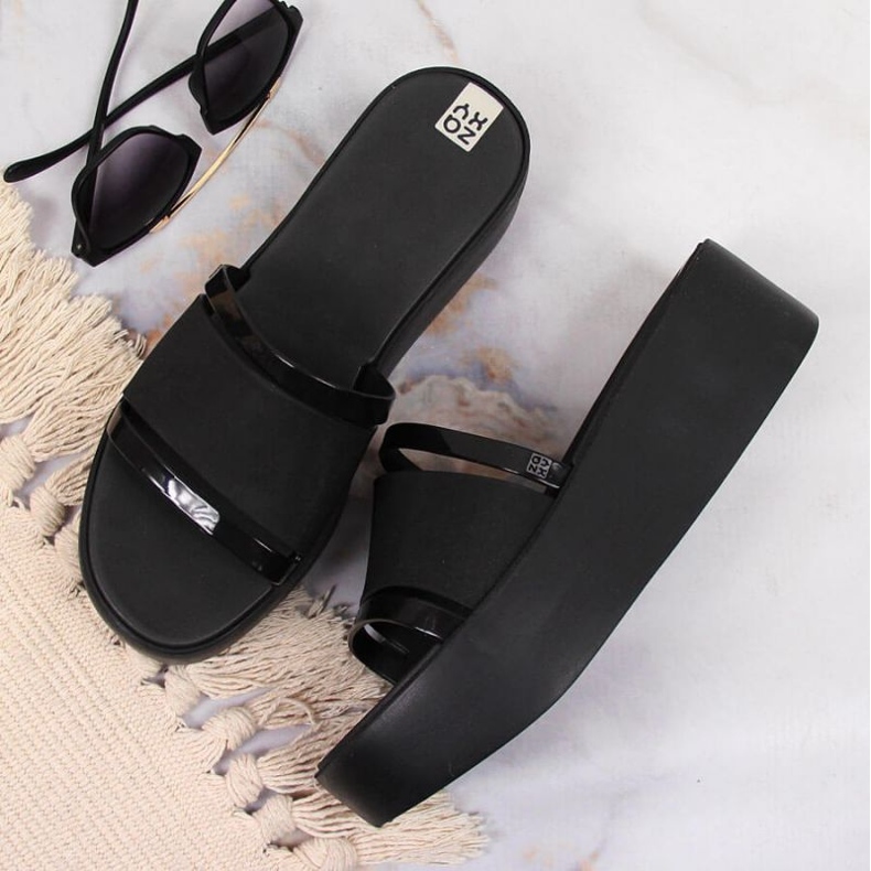 Gumové pantofle na platformě Zaxy W INT1708B černé černá 2