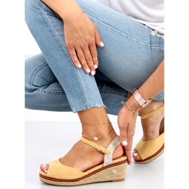 Sandály Espadrilky na klínku Mandira Yellow žluť 2