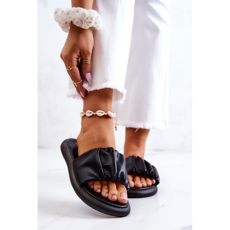 S.Barski Dámské klasické černé pantofle Kočičí černá 1