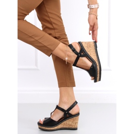 Černé sandály na klínku Nancy černý 1