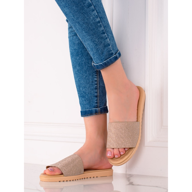 TRENDI Třpytivé pantofle béžový 1