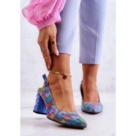 Kožené lodičky na tyči Maciejka 05427-06 Vícebarevná modrý 1