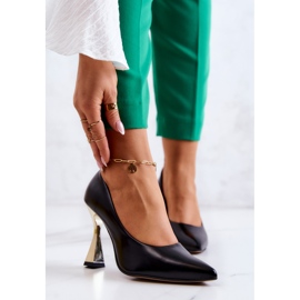 Lewski Shoes Módní kožené lodičky Lewski boty 3083 černo-zlatá černá 1