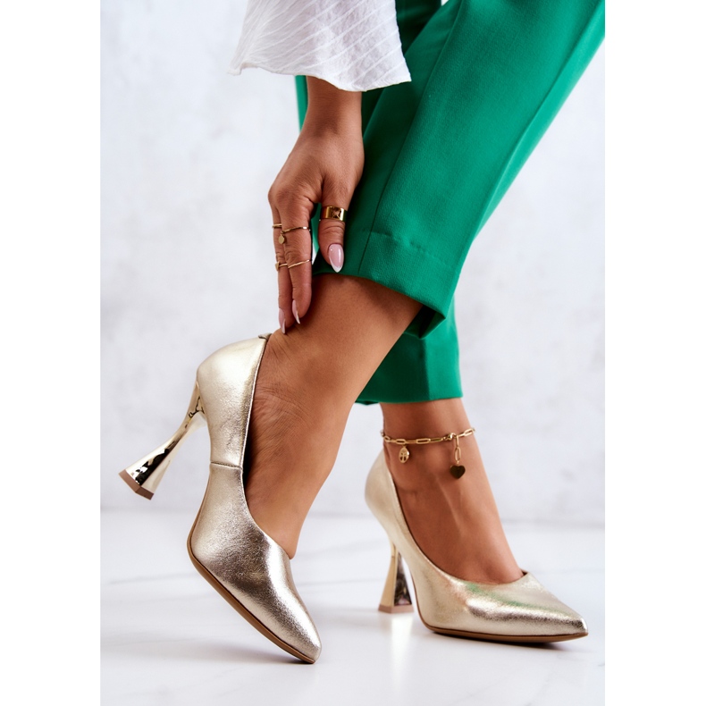 Lewski Shoes Módní kožené lodičky Lewski Boty 3181 Golden zlatý 2