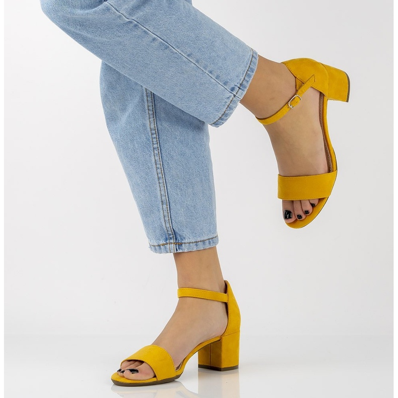 Žluté sandály Filippo DS787 / 20 Yl žlutá 1