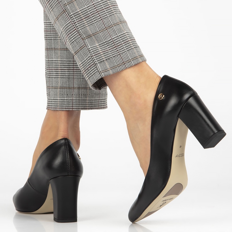 Černé lodičky Filippo Premium 2031 černá 1