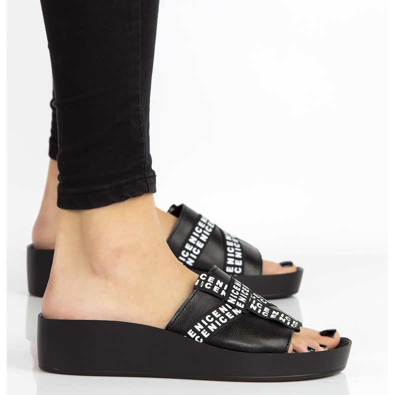 Kožené pantofle Filippo DK2061 / 21 Bk černé černá 2