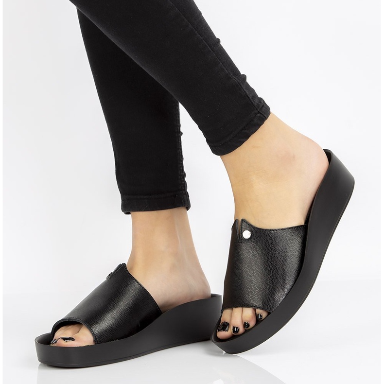 Kožené pantofle Filippo DK2059 / 21 Bk černé černá 1