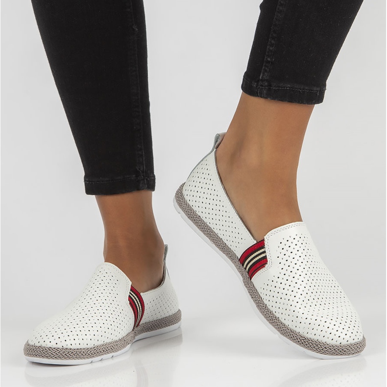 Kožené boty Filippo DP2309 / 21 Wh bílé bílý 1