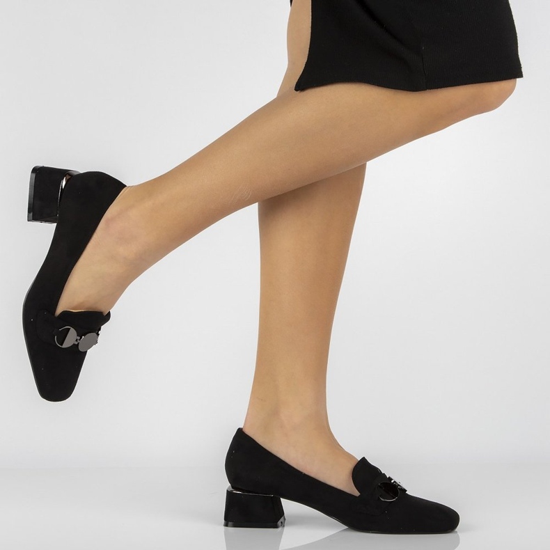 Černé boty na vysokém podpatku FILIPPO DP2097 / 22 Bk černá 1 Černé boty na vysokém podpatku FILIPPO DP2097 / 22 Bk černá 1