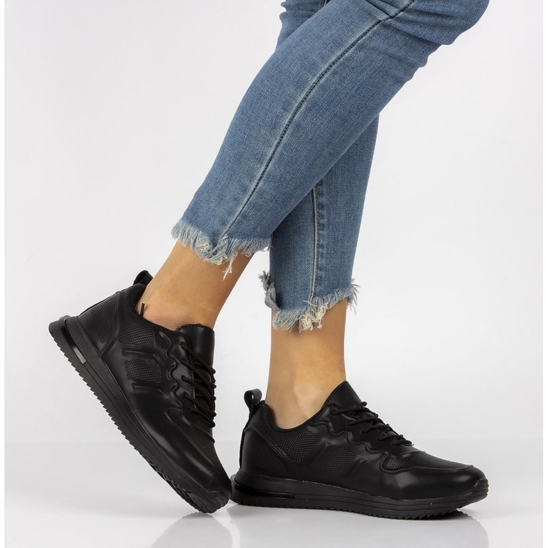 Kožené sportovní tenisky Filippo DP2017 / 21 Bk černé černá 1