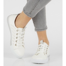 Bílé tenisky Filippo DP2288 / 21 Wh Gr bílý 1 Bílé tenisky Filippo DP2288 / 21 Wh Gr bílý 1