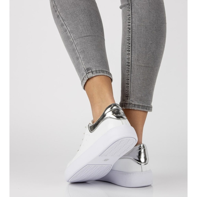 Kožené boty Filippo DP2157 / 21 Wh bílé bílý 2