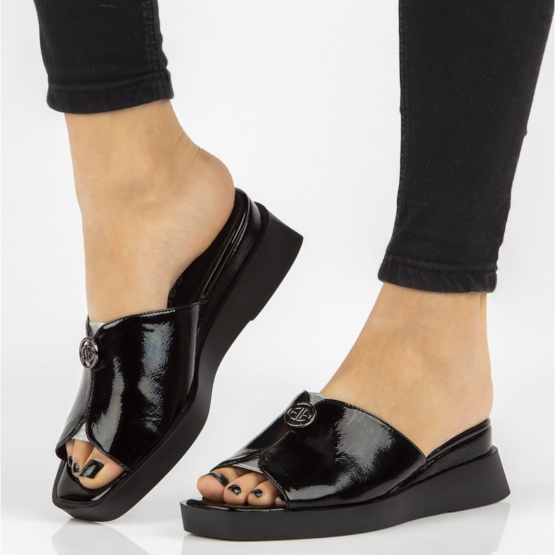 Filippo DK2351 / 21 Bk černé pantofle černá 1