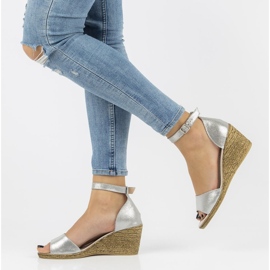 Kožené sandály Filippo DS2137 / 21 Si stříbrné stříbrný 2