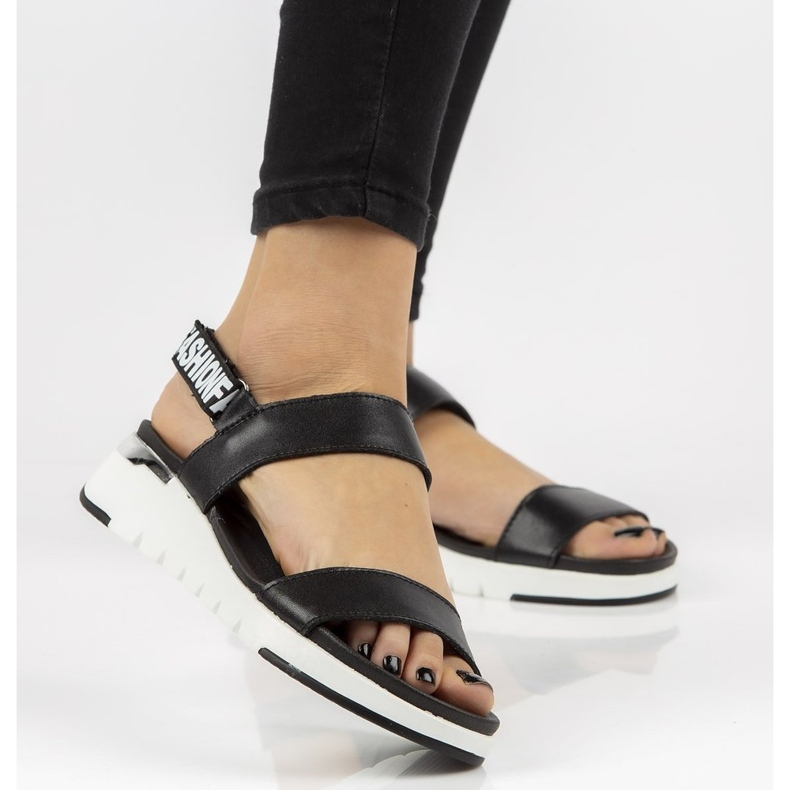 Kožené sandály Filippo DS2141 / 21 Bk černé černá 1