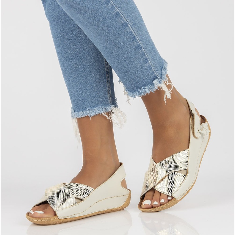 Kožené sandály Filippo 00994-37 / 00-5 ecru 1