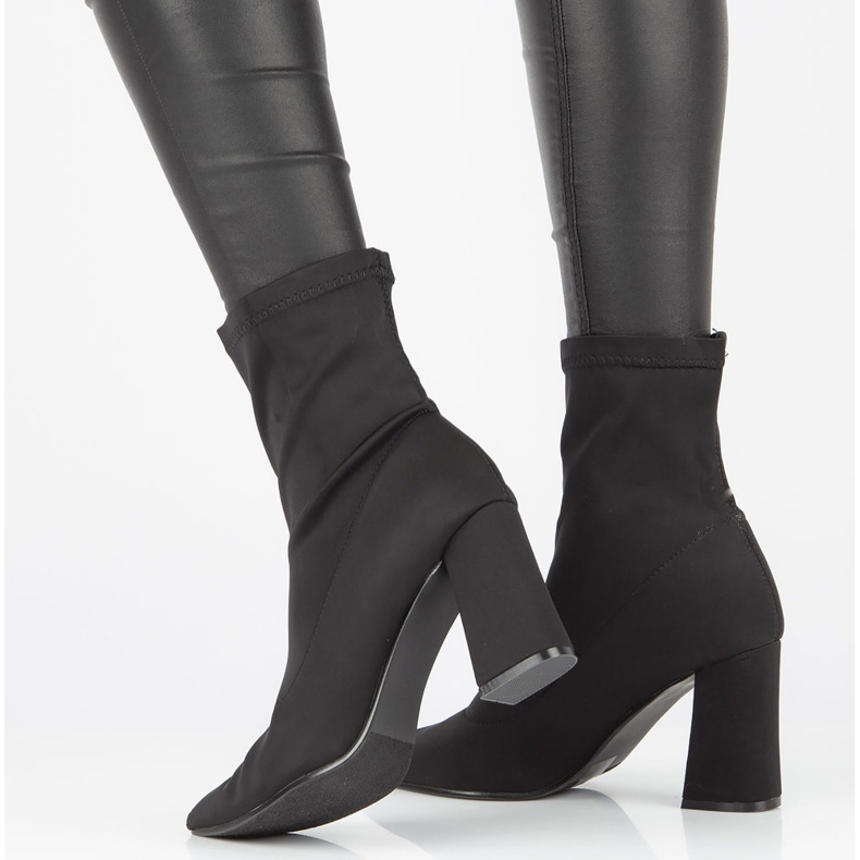 Černé boty Filippo DBT3126 / 21 Bk černá 2