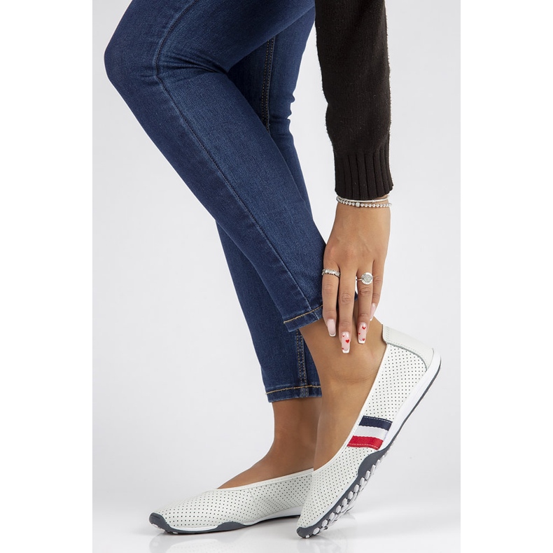 Kožené boty Filippo DP2063 / 22 Wh bílé bílý 1