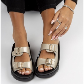 Kožené pantofle Filippo DK3599 / 22 Go golden zlatý 2