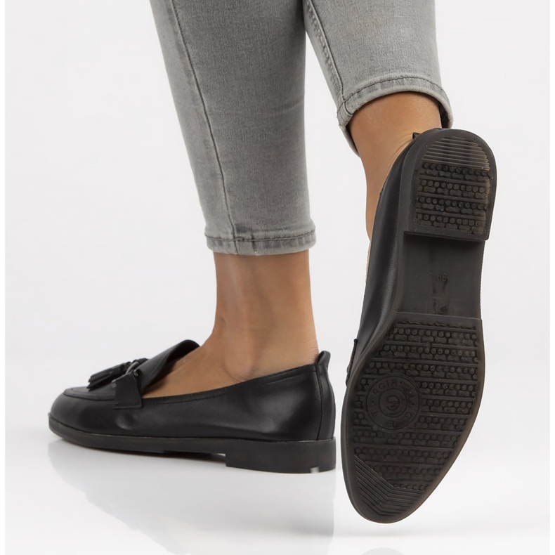 Černé boty Filippo B50019-BL černá 1