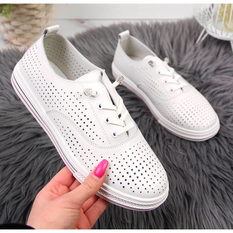 Kožená prolamovaná obuv Vinceza W JAN85 bílá bílý 1