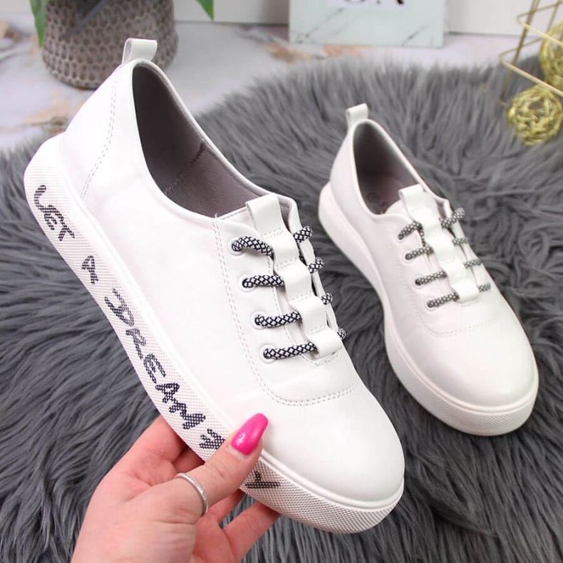 Sportovní tenisky na platformě S. Barski W OLI145 bílé bílý 1