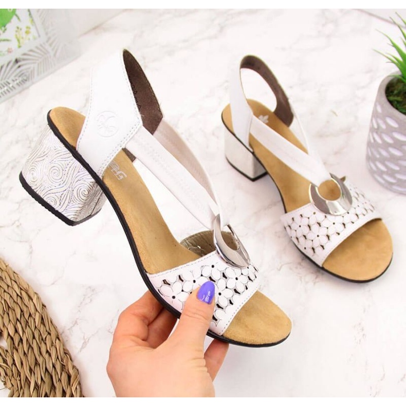 Kožené sandály s gumou Rieker W RKR433 bílé bílý 1