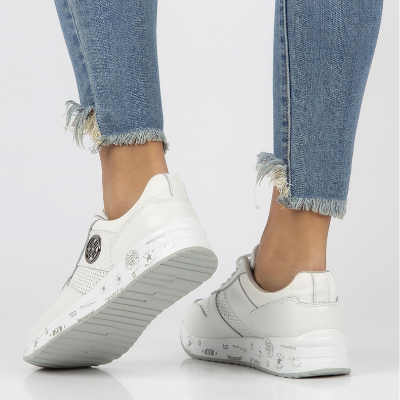 Kožené tenisky Filippo DP3542 / 22 Wh bílé bílý 1