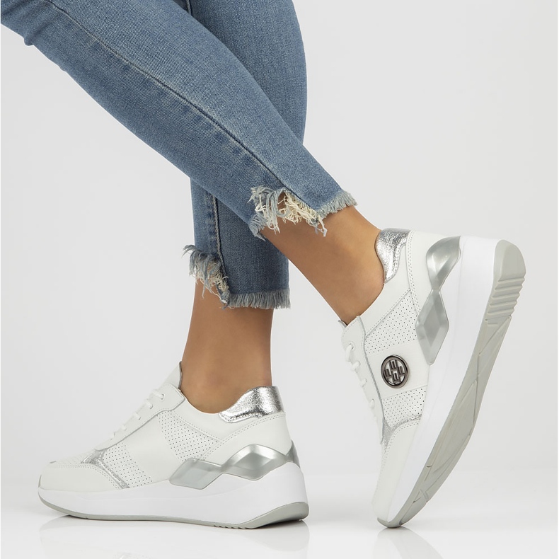 Kožené tenisky Filippo DP3553 / 22 Wh bílé bílý 1 Kožené tenisky Filippo DP3553 / 22 Wh bílé bílý 1