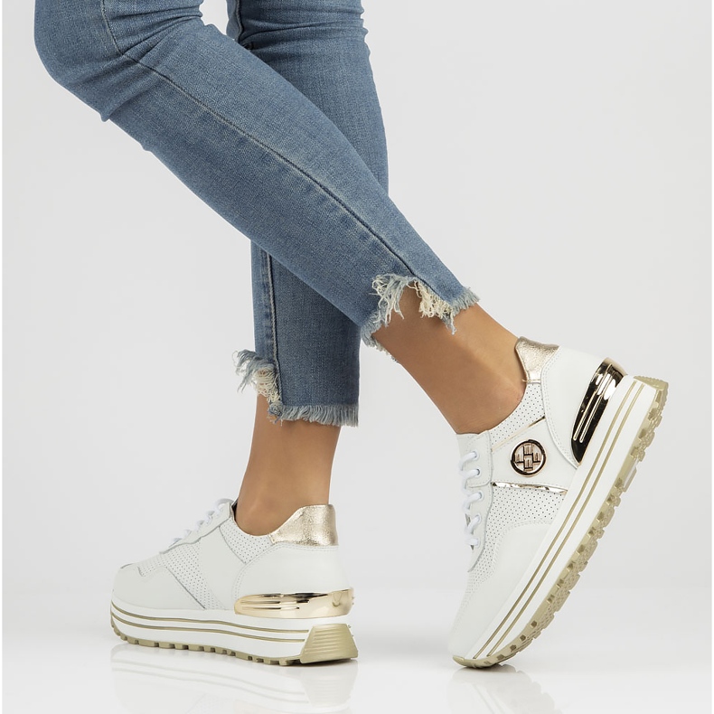 Kožené tenisky Filippo DP3538 / 22 Wh bílé bílý 1