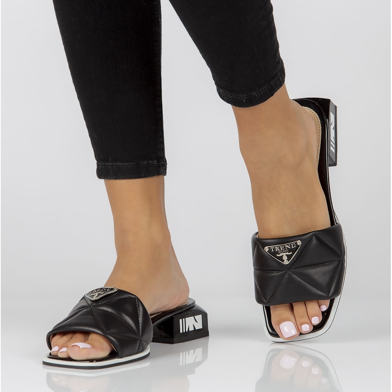 Kožené pantofle Filippo DK3905 / 22 Bk černé černá 1