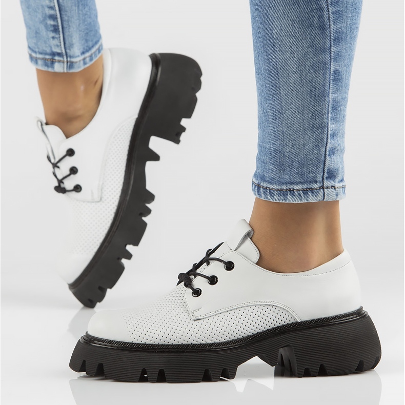 Kožené boty Filippo DP3909 / 22 Wh bílé bílý 1