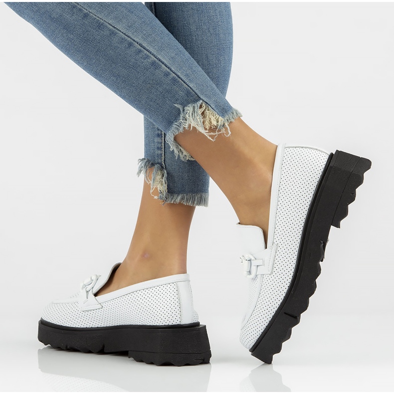 Kožené boty Filippo DP3910 / 22 Wh bílé bílý 1