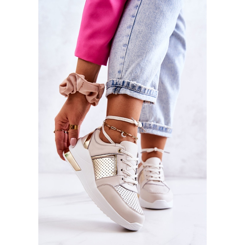 S.Barski Dámské kožené sportovní boty na klínu béžová a bílá Larson béžový bílý zlatý 1