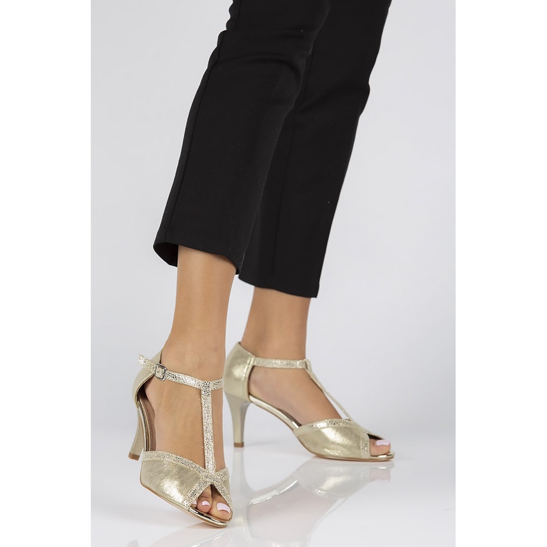 Zlaté sandály Filippo DS1360 / 22 Go zlatý 2