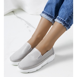 Šedé kožené tenisky značky Velders šedá 1 Šedé kožené tenisky značky Velders šedá 1