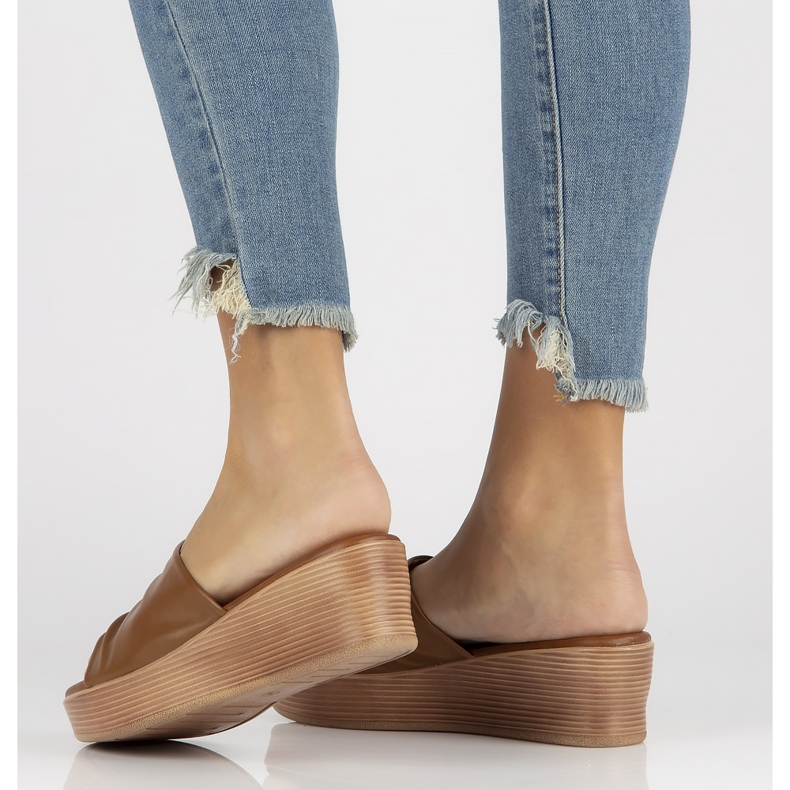 Filippo DK3608 / 22 Hnědé pantofle hnědý 1