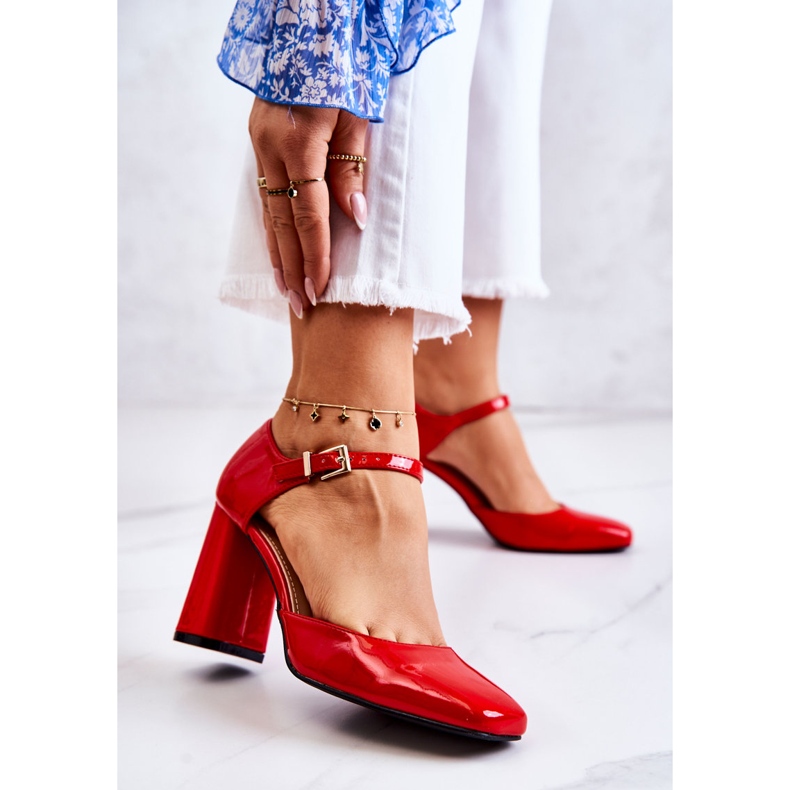 PG1 Módní lakované lodičky na červené maorské tyči 1