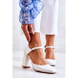 PG1 Módní Lakované Lodičky Na Bílém Maorském Baru bílý 1 PG1 Módní Lakované Lodičky Na Bílém Maorském Baru bílý 1