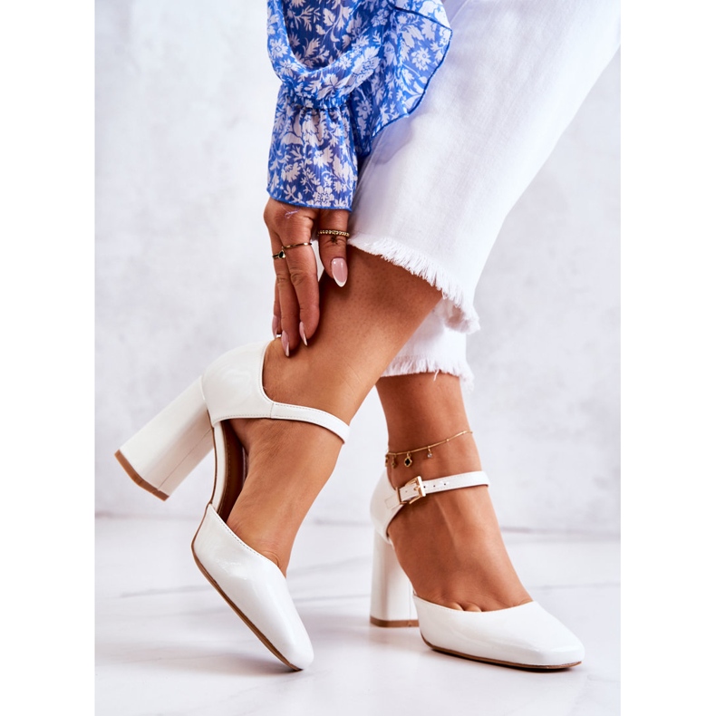 PG1 Módní Lakované Lodičky Na Bílém Maorském Baru bílý 2 PG1 Módní Lakované Lodičky Na Bílém Maorském Baru bílý 2