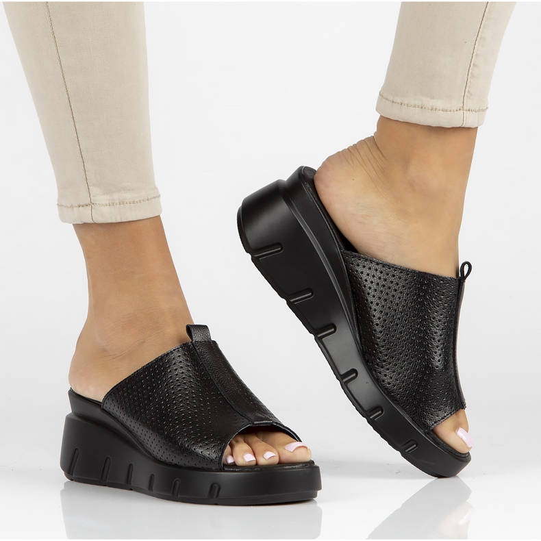 Kožené pantofle Filippo DK3594 / 22 Bk černé černá 1