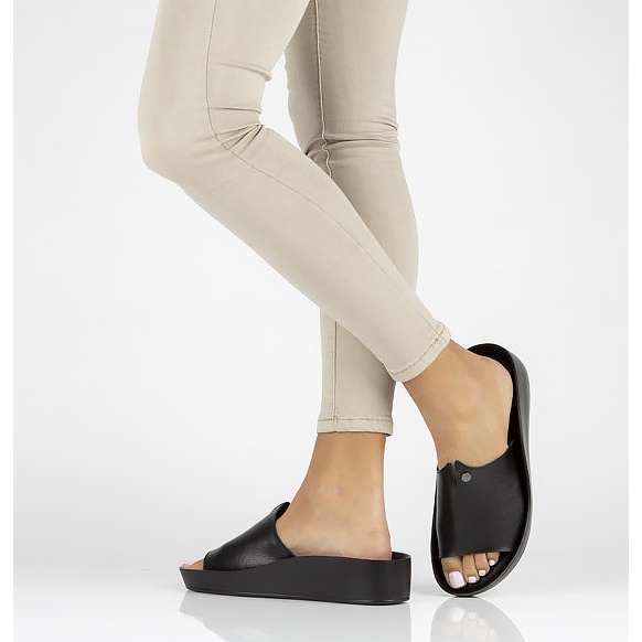 Kožené pantofle Filippo DK2059 / 22 Bk černé černá 1