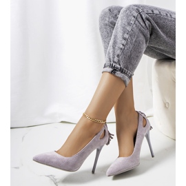 Šedé podpatky s ozdobnými výřezy Anthe šedá 1 Šedé podpatky s ozdobnými výřezy Anthe šedá 1