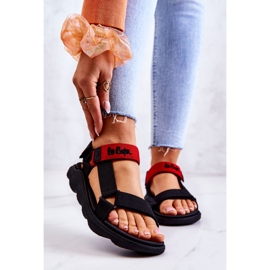 Dámské sportovní sandály Lee Cooper LCW-22-34-0954L černo-červené černá 1