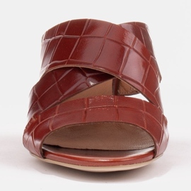 Marco Shoes Dámské kožené pantofle z kůže s broušenými pruhy červené 2